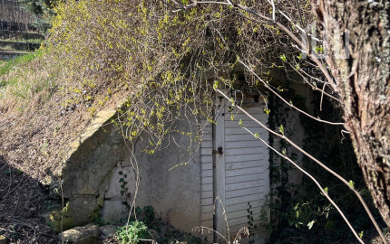 Dva rodinné domy, pozemky 2 004 m² - Ratnovce pri Piešťanoch