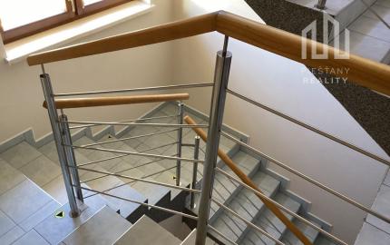 *TOP PONUKA* 7i RD vhodný aj ako sídlo firmy v exkluzívnej lokalite Piešťan