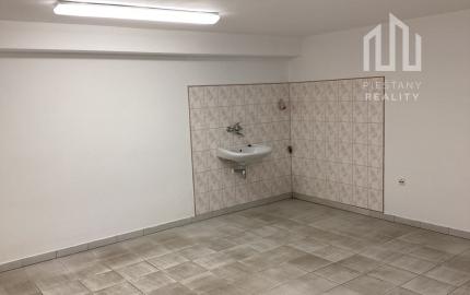 *TOP PONUKA* 7i RD vhodný aj ako sídlo firmy v exkluzívnej lokalite Piešťan