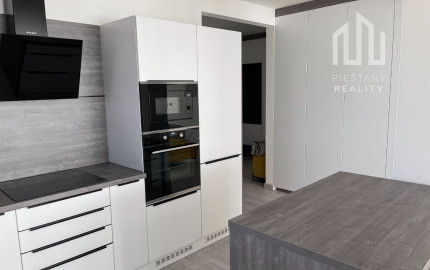 Na prenájom veľký 3-izbový byt 108m2+terasa, Piešťany-Banka