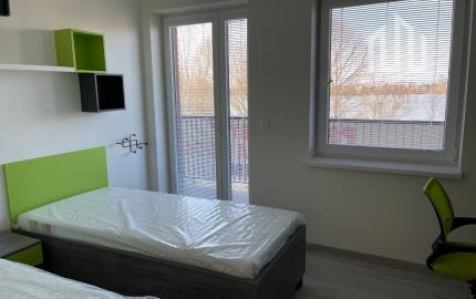 Na prenájom veľký 3-izbový byt 108m2+terasa, Piešťany-Banka