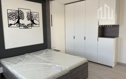 Na prenájom veľký 3-izbový byt 108m2+terasa, Piešťany-Banka