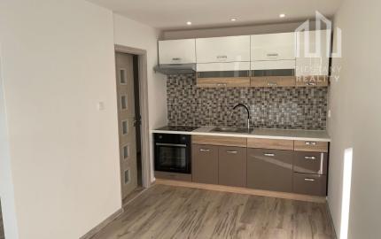 Na prenájom 3-izbový byt pri Kocke,  Piešťany