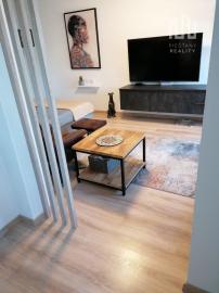 Na prenájom  1-izb. byt s parkovaním , Piešťany-Banka