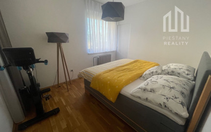 2 parkovacie miesta  V CENE BYTU! 3-izbový byt 110m2 pri parku, Stromová ul. Piešťany