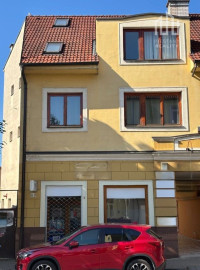 *VÝRAZNÁ ZĽAVA* nehnuteľnosť v centre Piešťan * vysoký potenciál výnosu z prenájmu