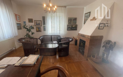 *NA PRENÁJOM* kancelárie v RD, samostatný byt a vínna pivnica v centre PIEŠŤAN