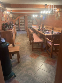 *NA PRENÁJOM* kancelárie v RD, samostatný byt a vínna pivnica v centre PIEŠŤAN