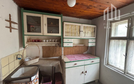 Predaj vidieckej chalupy s kúzlom minulosti v srdci kopaníc – obec Prašník