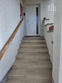 *Na predaj* 4i RD v obci Banka pri Piešťanoch