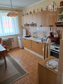 *Na predaj* 4i RD v obci Banka pri Piešťanoch