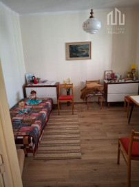 *Na predaj* 4i RD v obci Banka pri Piešťanoch