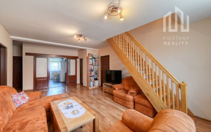 Skvelá lokalita - na predaj rodinný dom, Piešťany