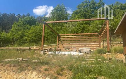 *ZĽAVA 15.000 EUR* pozemok so stav. povolením a inžin. sieťami