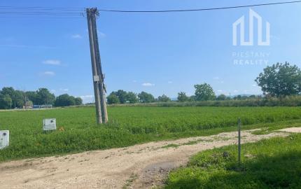 Stavebný pozemok 1000m2 na okraji obce, VESELÉ pri Piešťanoch