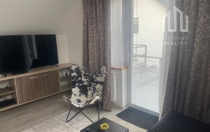 Na prenájom 2-izbový byt v dome takmer v centre, Piešťany