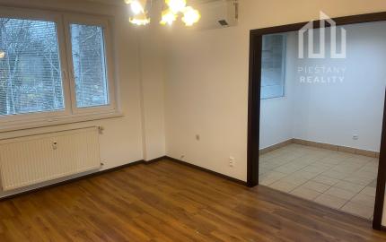 Na predaj 4-izbový byt pri Kocke, Piešťany