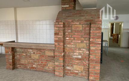 Flexibilný komerčný objekt obec Podolie, hala, veľký pozemok - výborná investícia s potenciálom