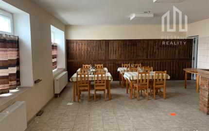 Flexibilný komerčný objekt obec Podolie, hala, veľký pozemok - výborná investícia s potenciálom