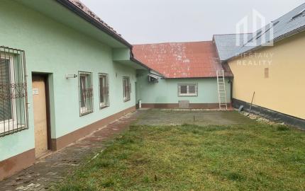 Flexibilný komerčný objekt obec Podolie, hala, veľký pozemok - výborná investícia s potenciálom