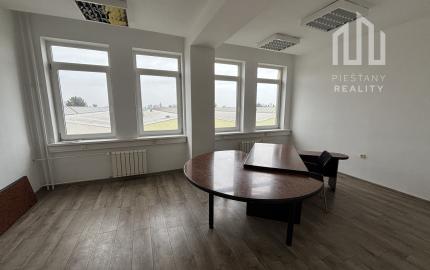 Vaše nové sídlo v Piešťanoch: moderné kancelárie 670 m² na dvoch podlažiach