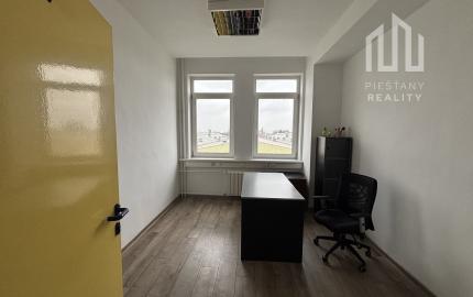 Vaše nové sídlo v Piešťanoch: moderné kancelárie 670 m² na dvoch podlažiach