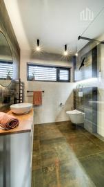 Moderný pasívny dom v Nitrianskej Blatnici–18 min od Piešťan