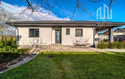 Moderný pasívny dom v Nitrianskej Blatnici–18 min od Piešťan