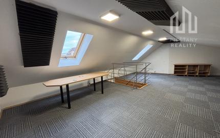 *Na prenájom* 3-izbový byt v centre Piešťan