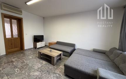 *VÝRAZNÁ ZĽAVA* nehnuteľnosť v centre Piešťan * vysoký potenciál výnosu z prenájmu