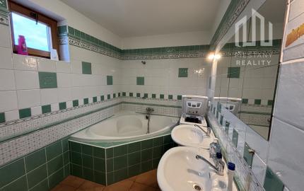 *VÝRAZNÁ ZĽAVA* nehnuteľnosť v centre Piešťan * vysoký potenciál výnosu z prenájmu