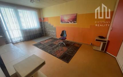 Na prenájom 4-izbový byt, ul. Scherera, Piešťany