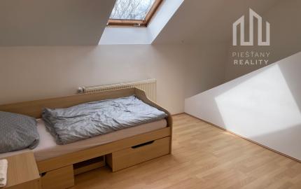 Na prenájom rodinný dom s parkovaním, Ratnovce