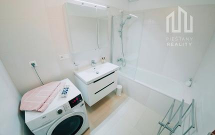 Luxusný dizajnový byt s výhľadom na mesto a rieku – CENTROOM Piešťany