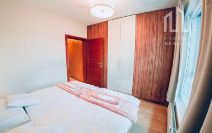 Luxusný dizajnový byt s výhľadom na mesto a rieku – CENTROOM Piešťany