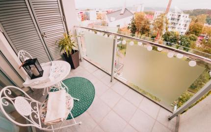 Luxusný dizajnový byt s výhľadom na mesto a rieku – CENTROOM Piešťany