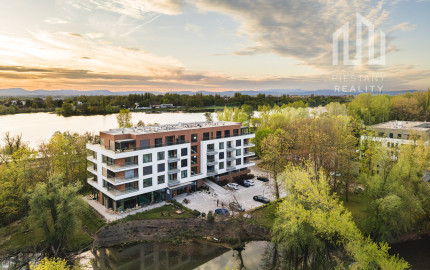 PINIA | byt na predaj | 80 m² + terasa 17 m² | výhľad na Váh