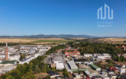 Rodinný dom s garážou, ideálnym pozemkom a potenciálom podkrovia