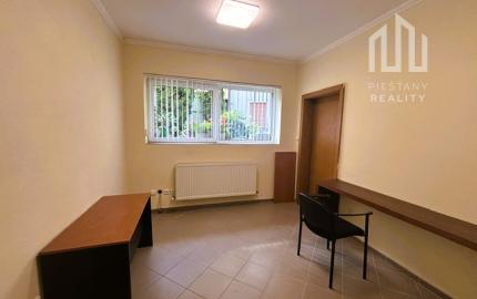 PRENÁJOM pre služby či ordináciu v centre Piešťan pri AUPARKU