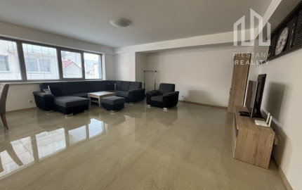 Veľkorysý 4-izbový mezonet 154 m² v úplnom centre Piešťan