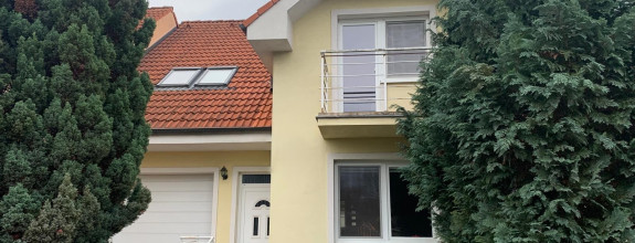 *Nová atraktívna cena* RD v Piešťanoch – výťah, garáž, záhrada, tichá lokalita