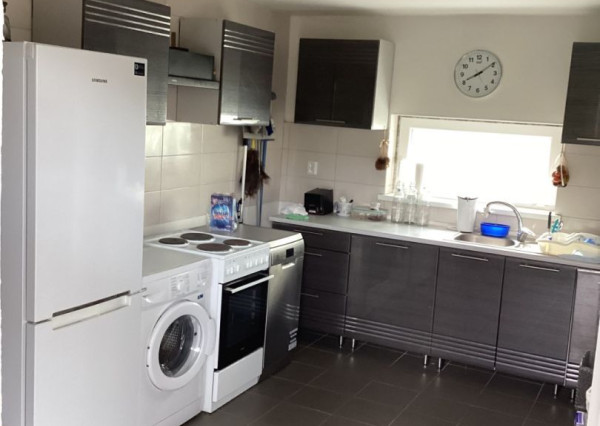 *VÝHODNÁ CENA* 4-izbový tehlový RD s krásnym pozemkom