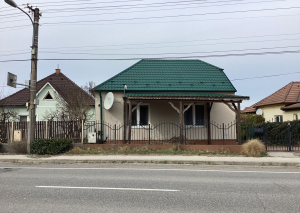 *VÝHODNÁ CENA* 4-izbový tehlový RD s krásnym pozemkom