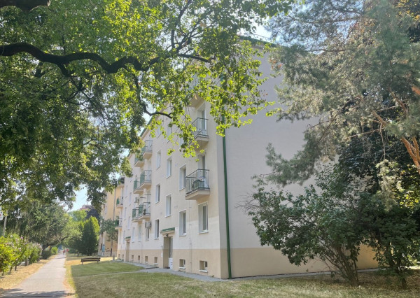 Na prenájom 2-izbový byt, Piešťany-Krajinská