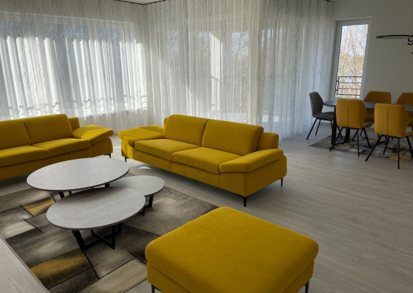 Na prenájom veľký 3-izbový byt 108m2+terasa, Piešťany-Banka