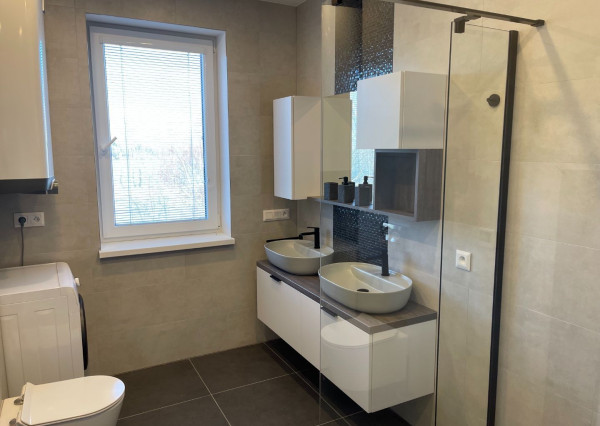 Na prenájom veľký 3-izbový byt 108m2+terasa, Piešťany-Banka