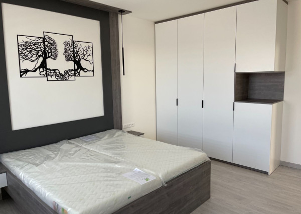 Na prenájom veľký 3-izbový byt 108m2+terasa, Piešťany-Banka