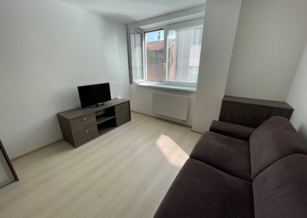 Na prenájom 1-izbový byt, Piešťany