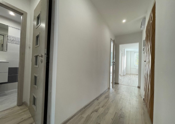 Na prenájom 3-izbový byt pri Kocke,  Piešťany