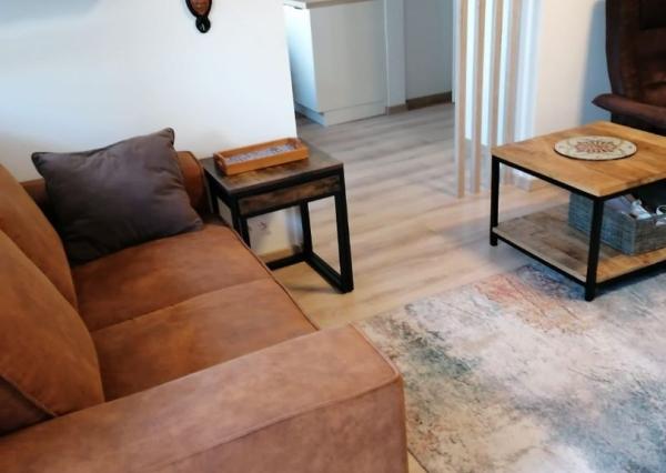 Na prenájom  1-izb. byt s parkovaním , Piešťany-Banka